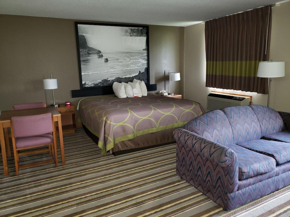 Super 8 By Wyndham Watseka Hotel Екстериор снимка