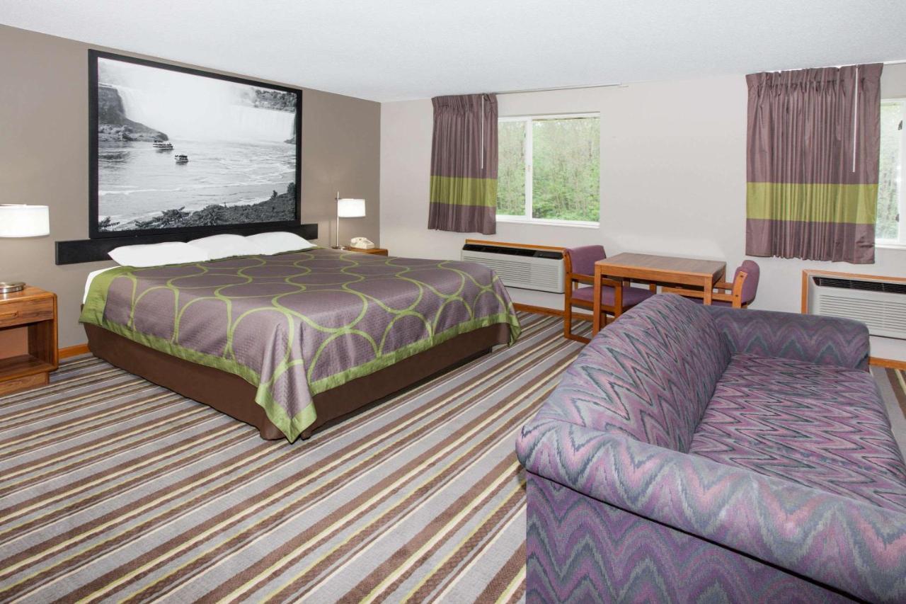 Super 8 By Wyndham Watseka Hotel Екстериор снимка