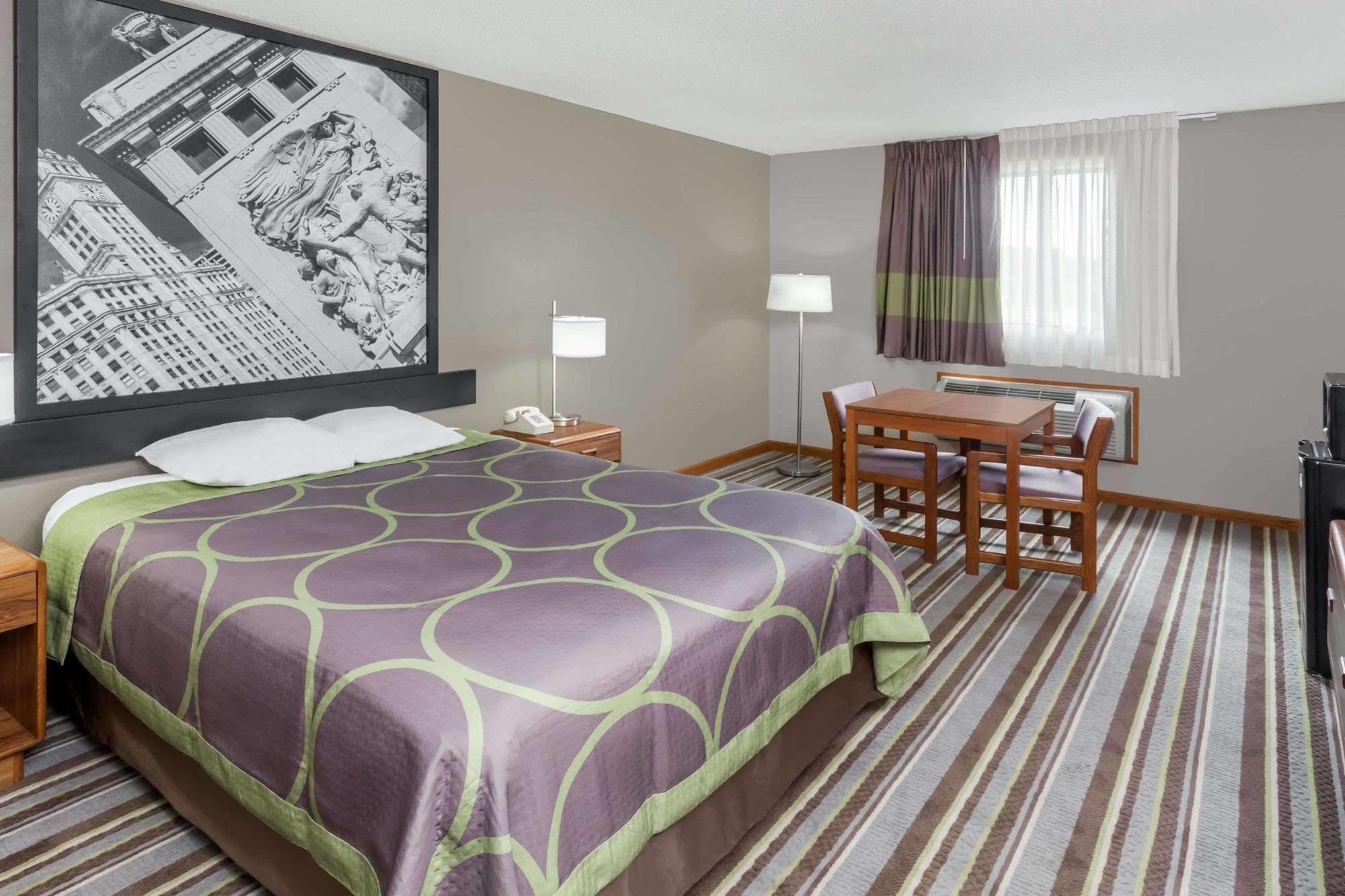 Super 8 By Wyndham Watseka Hotel Екстериор снимка