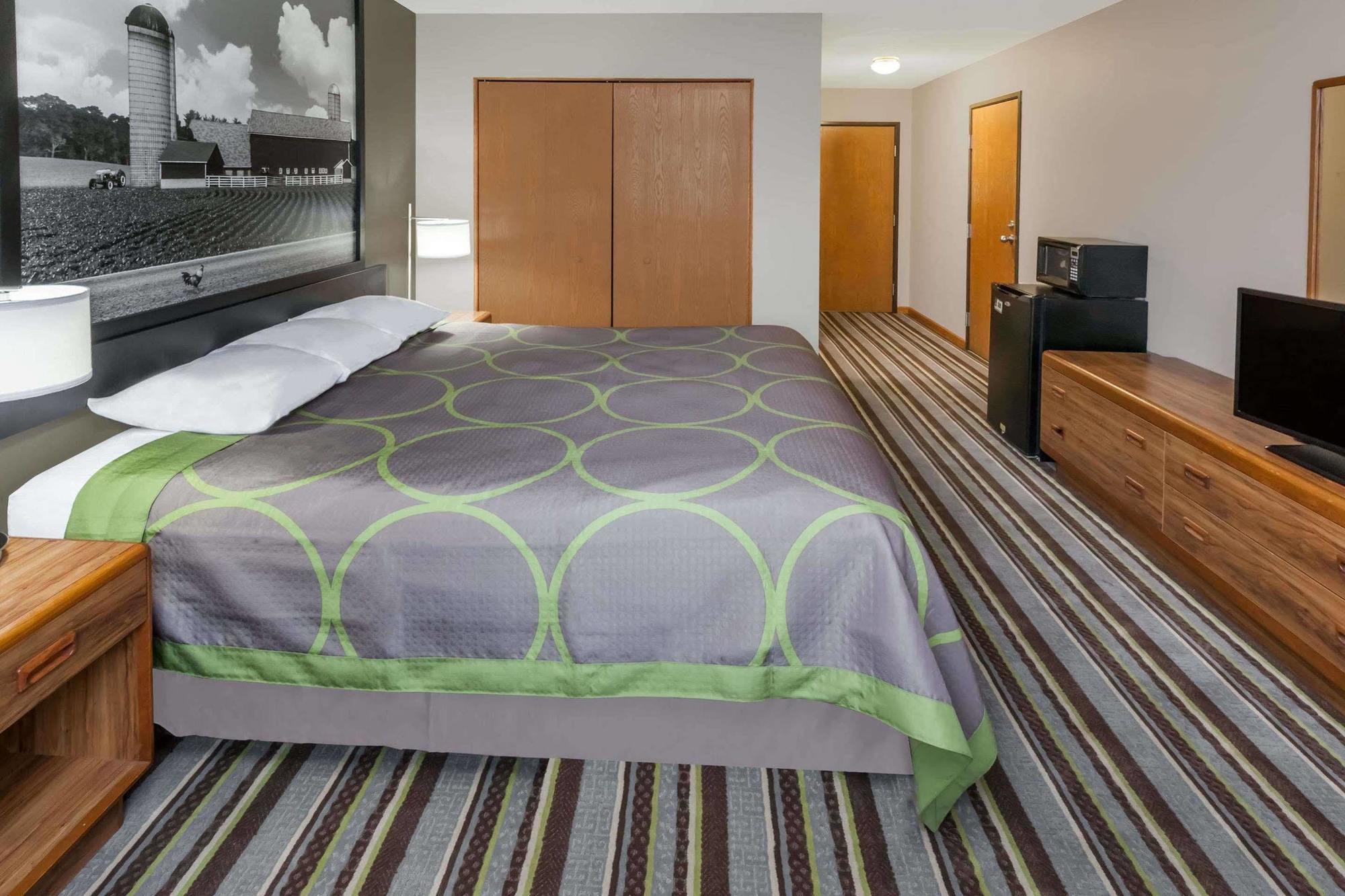 Super 8 By Wyndham Watseka Hotel Екстериор снимка